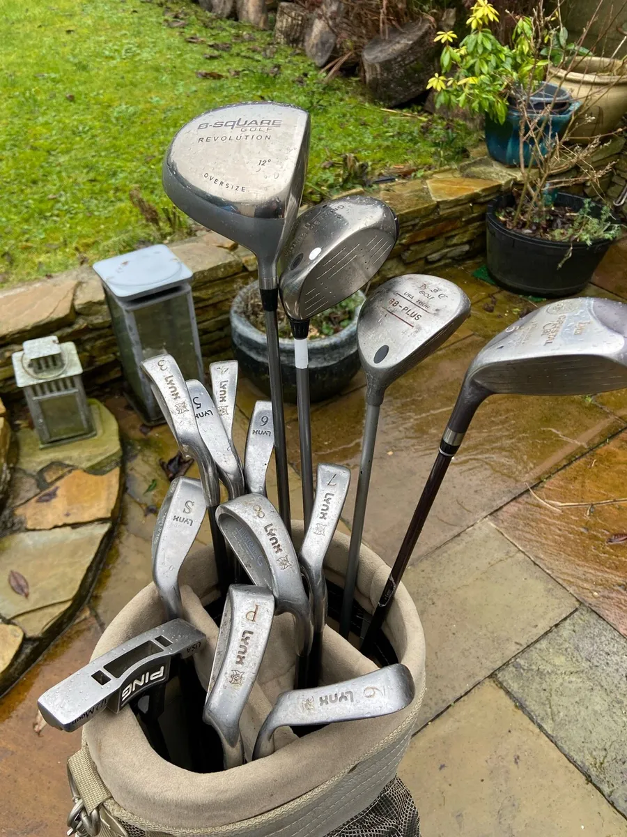 Lady’s. Golf. Bag. &. Clubs - Image 2