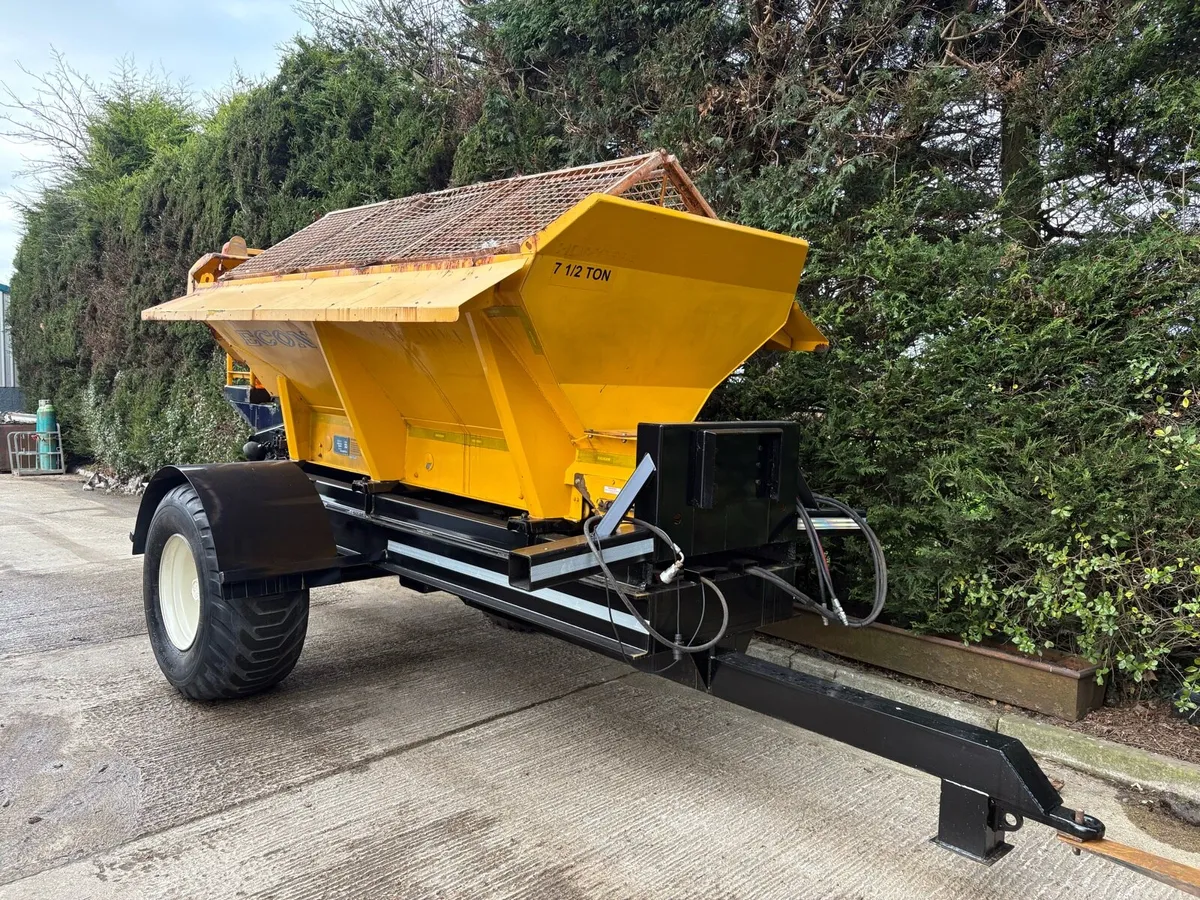 gritter trailer - Image 1