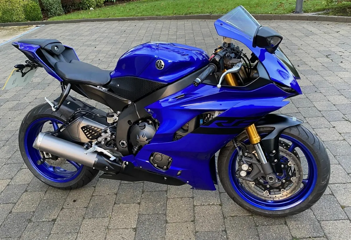 Yamaha r6/Honda CBR600 RR stunners - Image 1