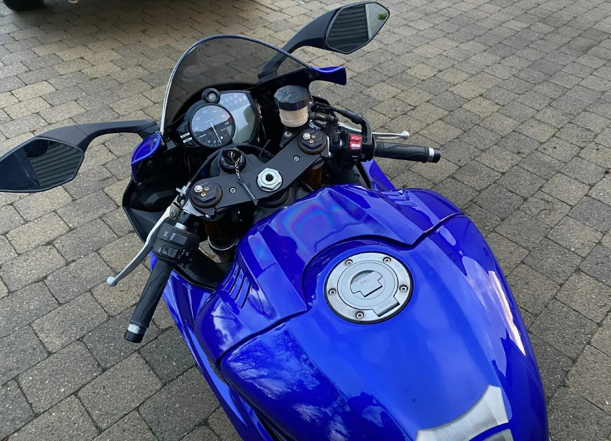Yamaha r6/Honda CBR600 RR stunners - Image 4