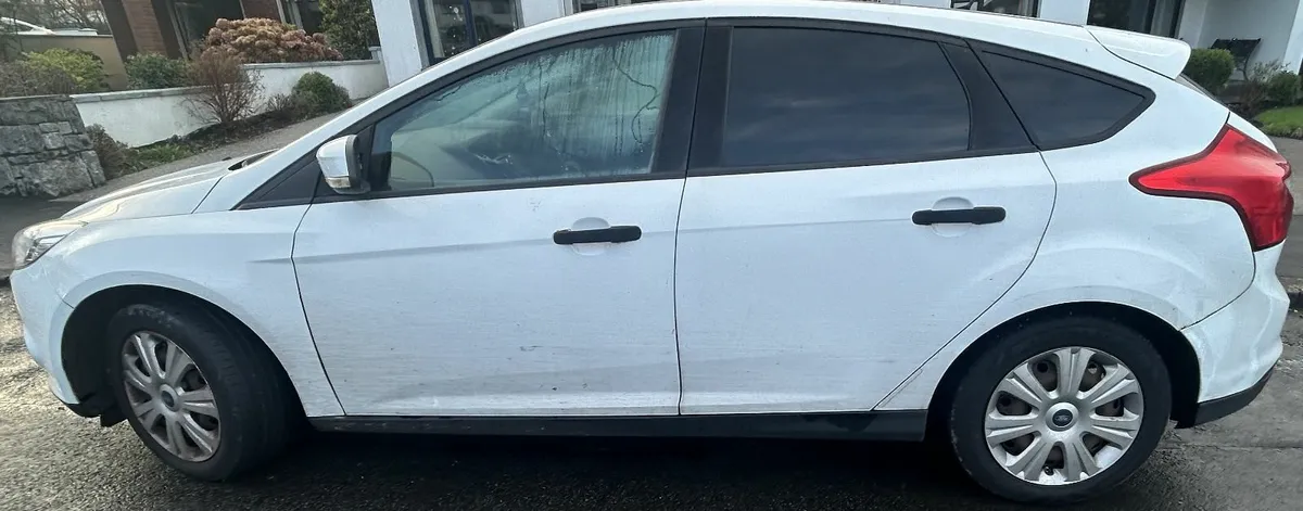 Ford Focus Van White 1.6l 2014 - Image 4