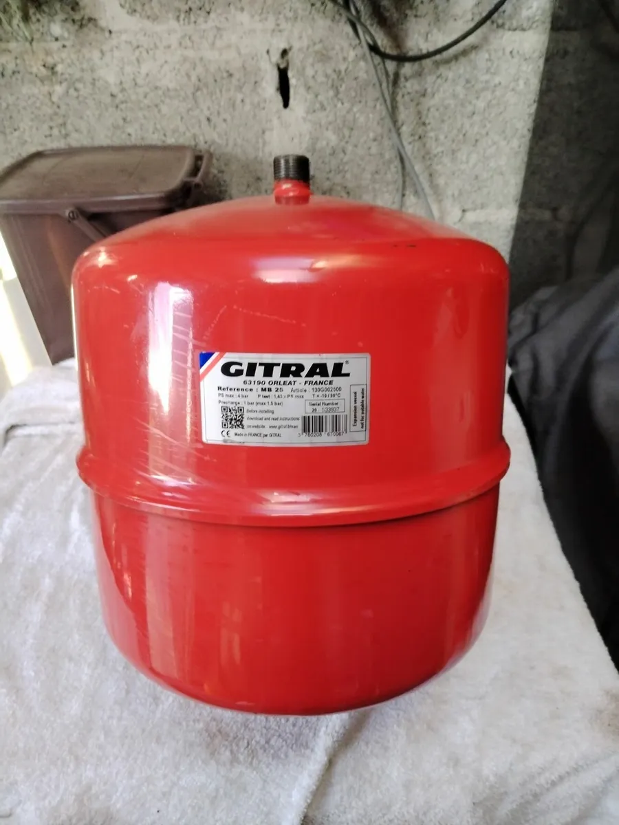 Expansion vessel - Image 1