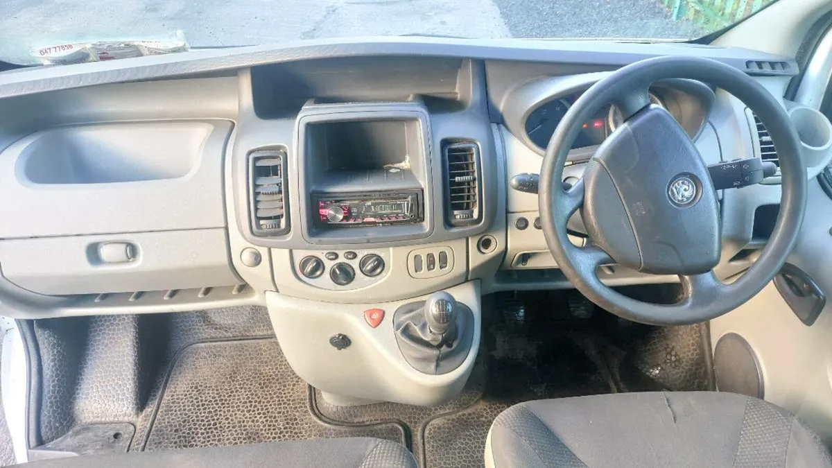 Vauxhall Vivaro 2010 Crewcab - Image 2