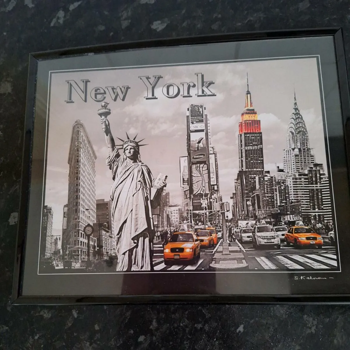 Four small framed prints of New York see size - Image 4