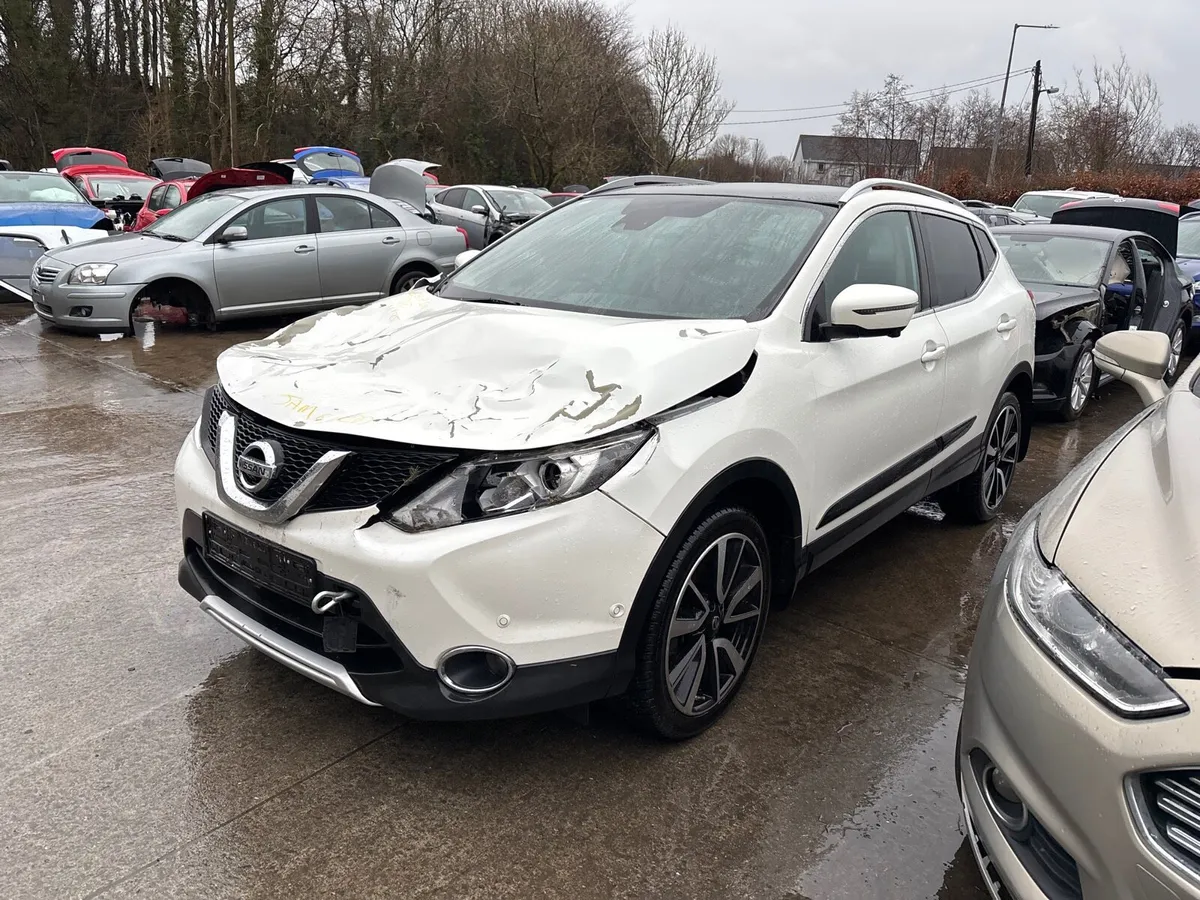 2016 qashqai 4x4 for parts - Image 1