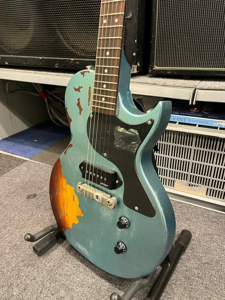 Vintage V120 Distressed - Image 1