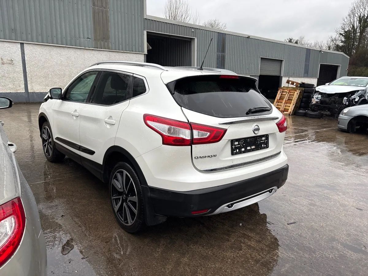 2016 qashqai 4x4 for parts - Image 4