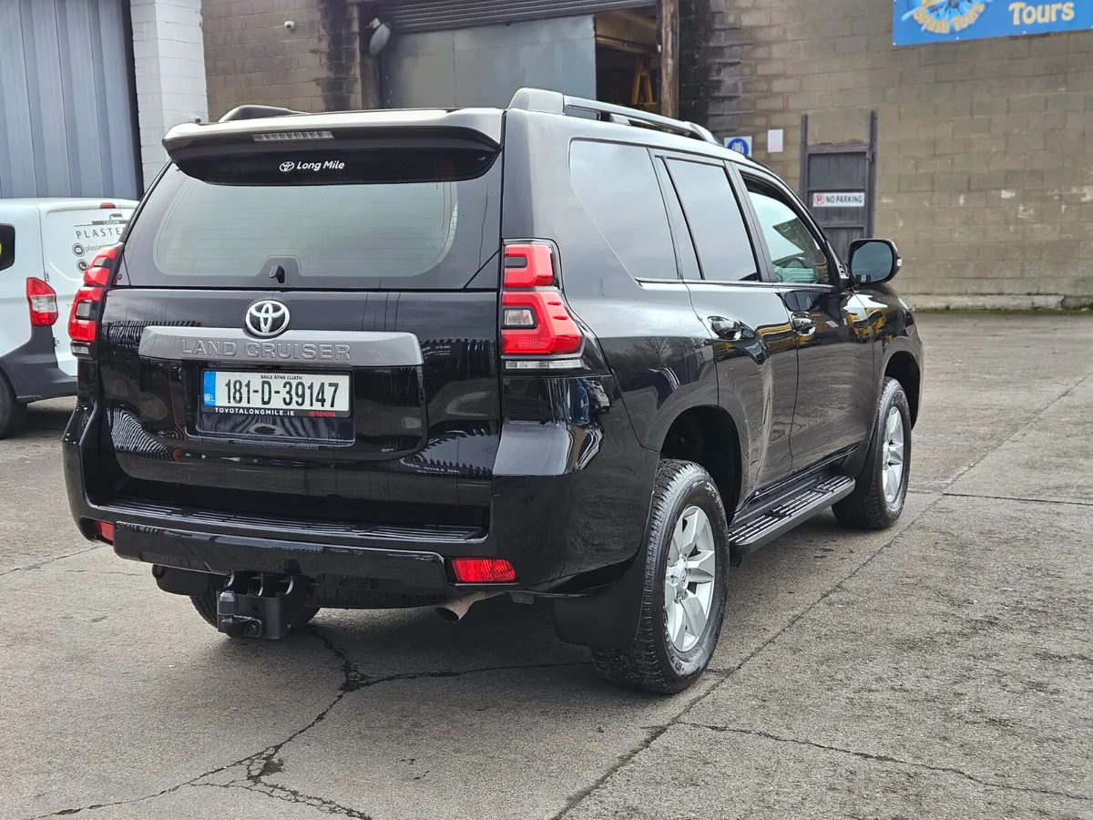 Toyota Land Cruiser LWB AUTOMATIC - Image 2