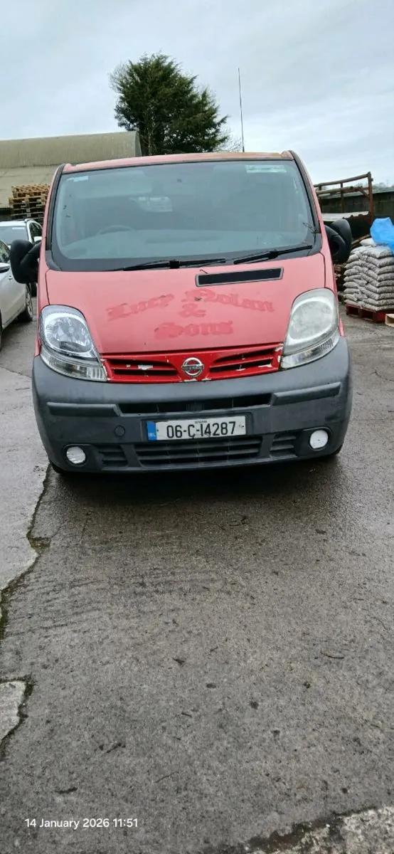 Nissan primastar long wheel base twin sliding door - Image 2