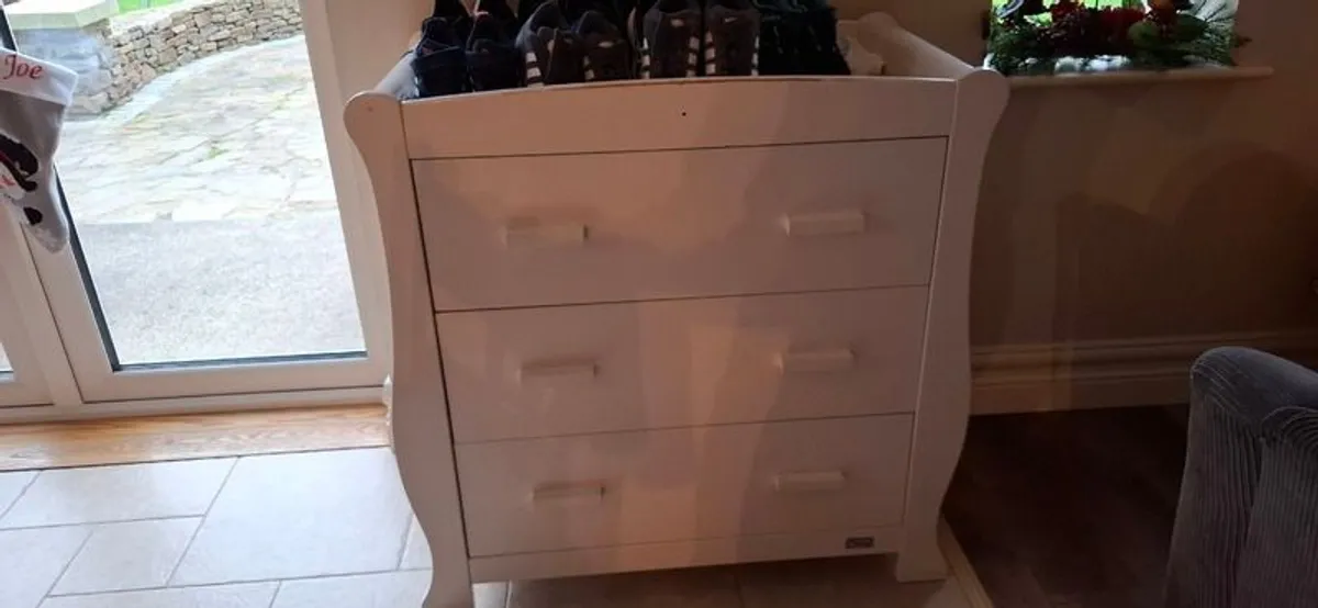 BR Baby Changing Unit - Image 4