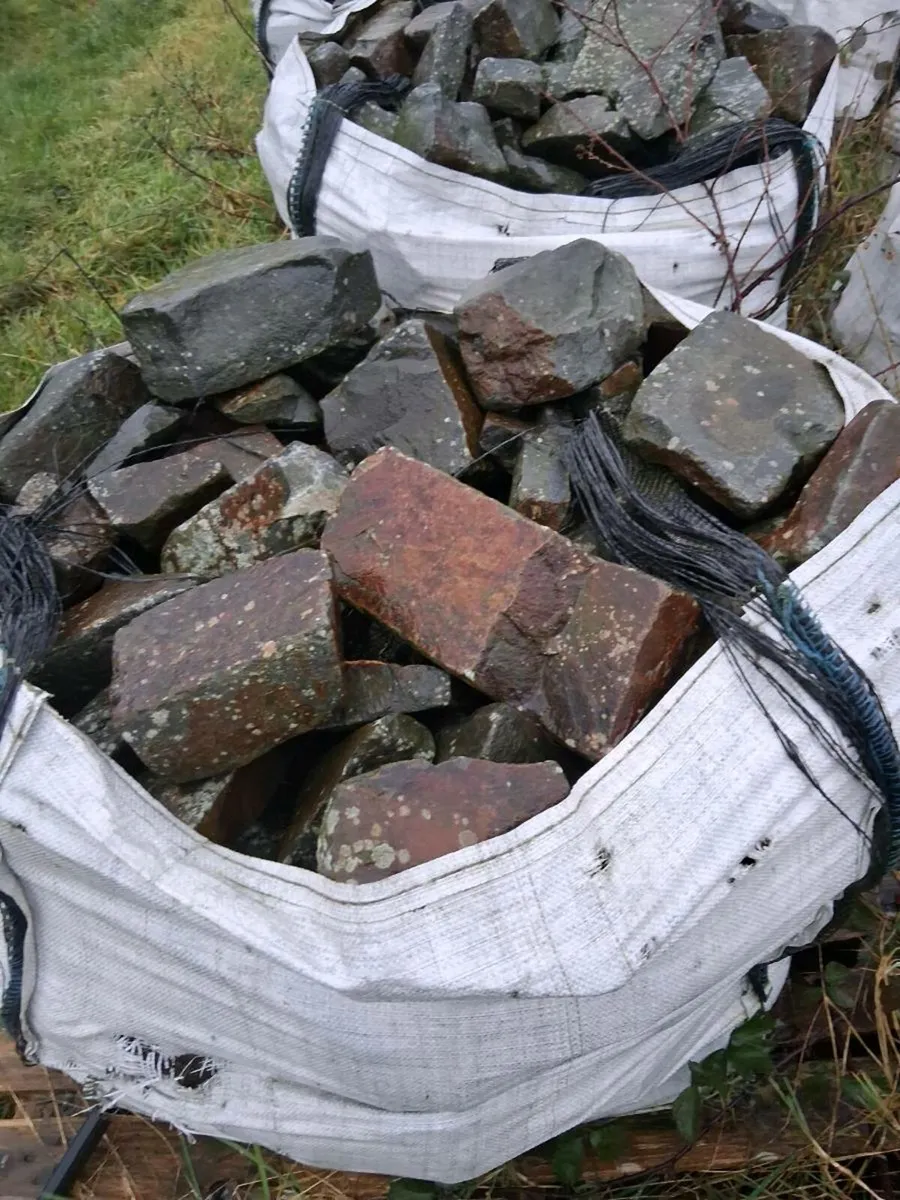 Building stone - Image 1