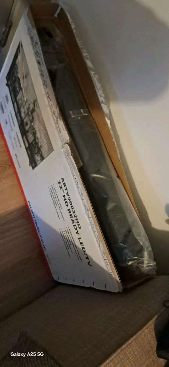 NORDMENDE 32INCH SMART TV - Image 3