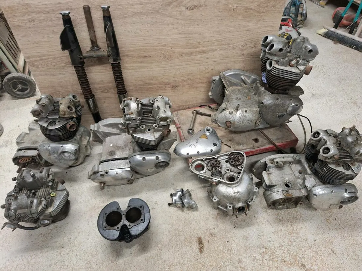 Triumph twin - Image 2