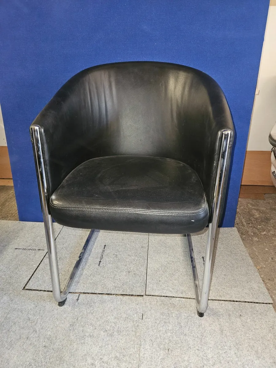 Reception Soft Furnishings - Image 4