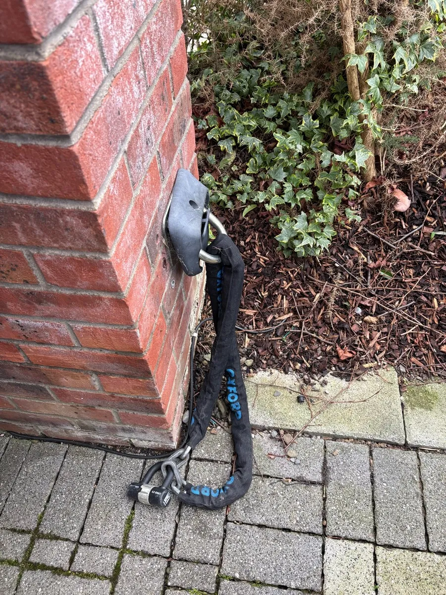 Vespa 125, taxed 2026, only 2200 km, serviced - Image 4