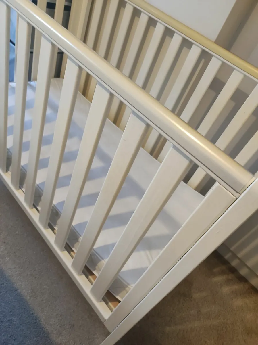 Baby Cot - Image 3