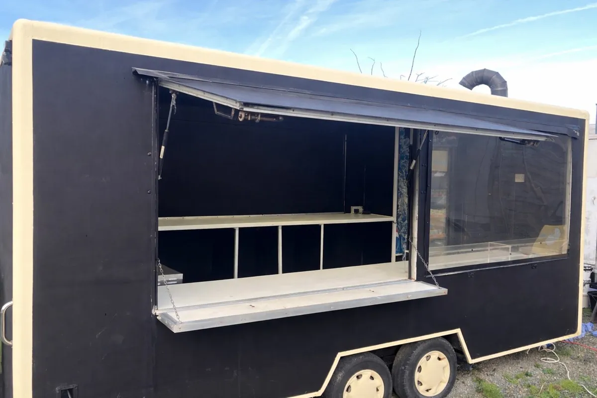 Food trailer - Image 1