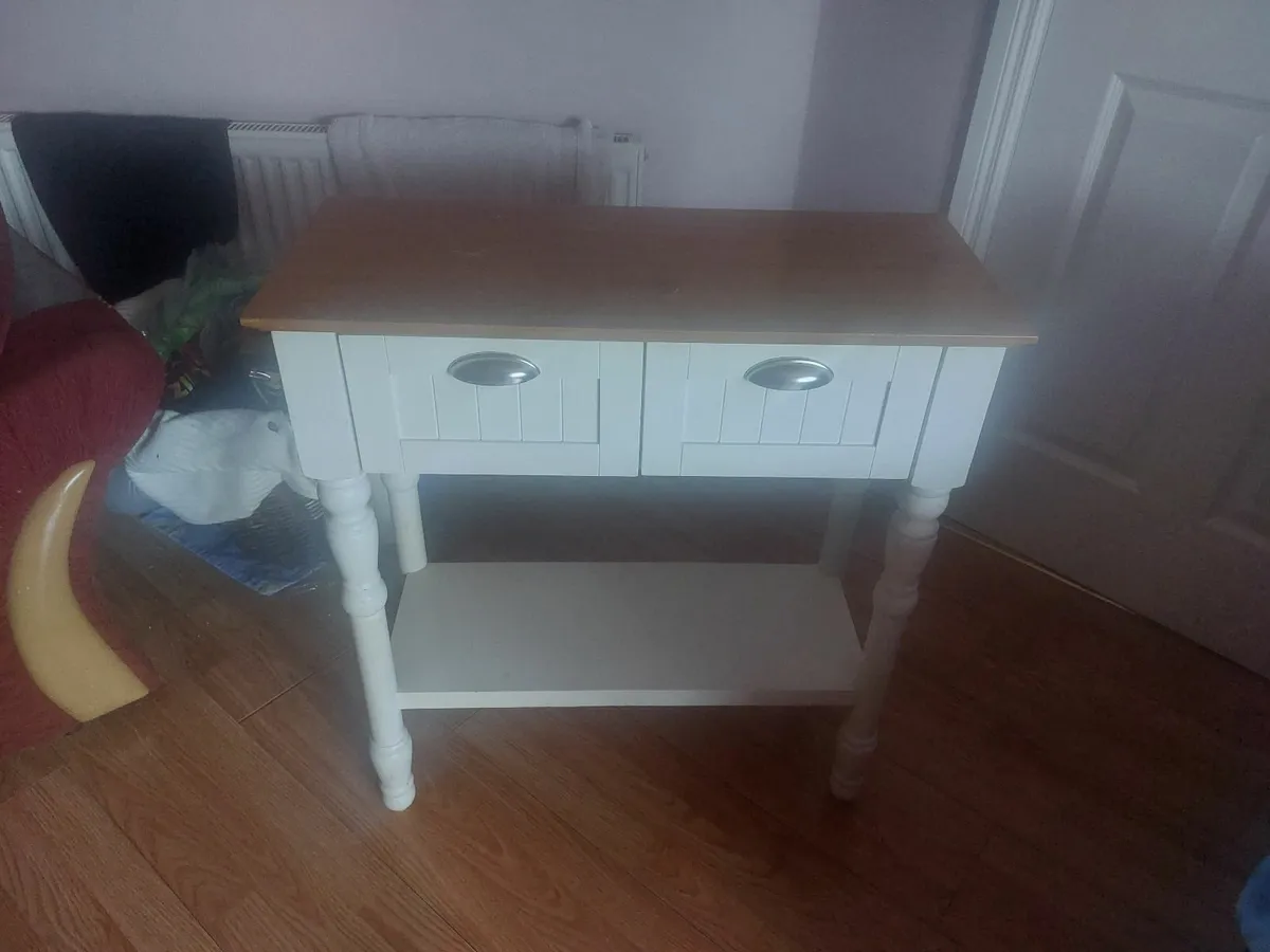 Console table - Image 1