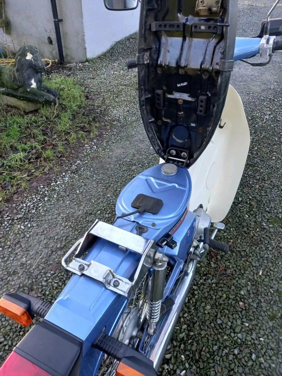 Honda c90 - Image 4