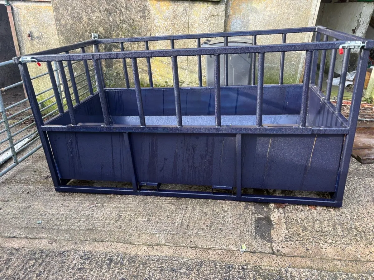 Cattle Feeding Bin - Image 1