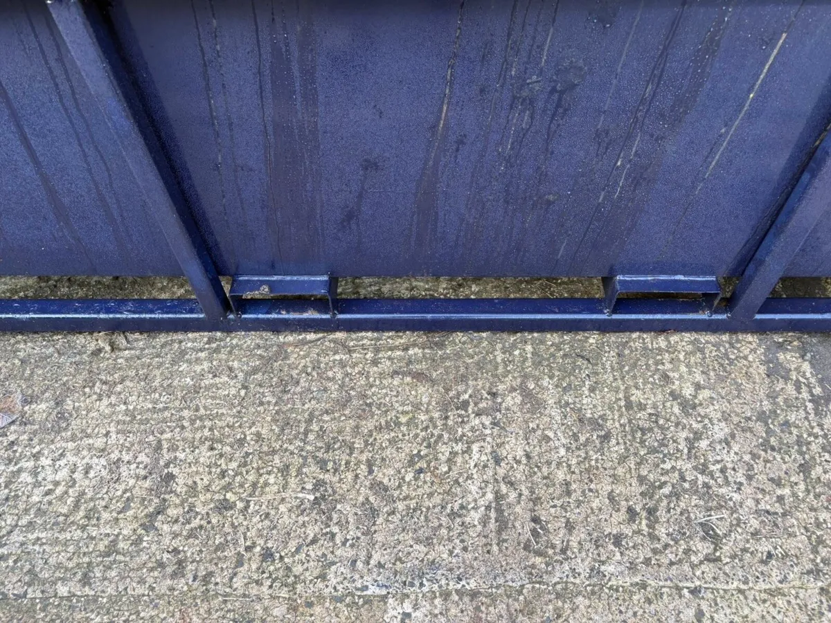 Cattle Feeding Bin - Image 4
