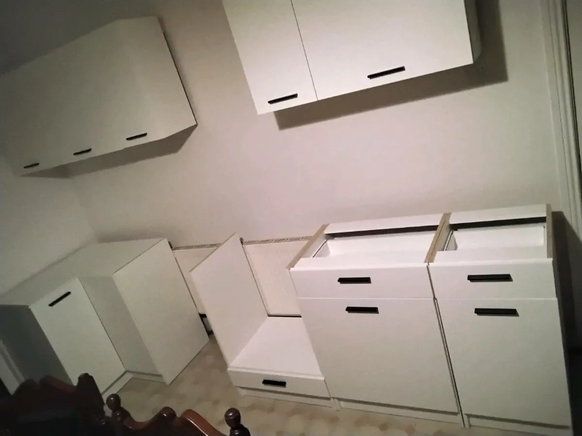 Kitchen furniture for sale - Image 3