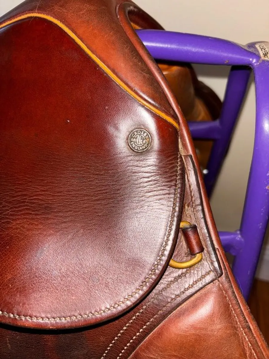 Crosby English Jumping Saddle - Image 2