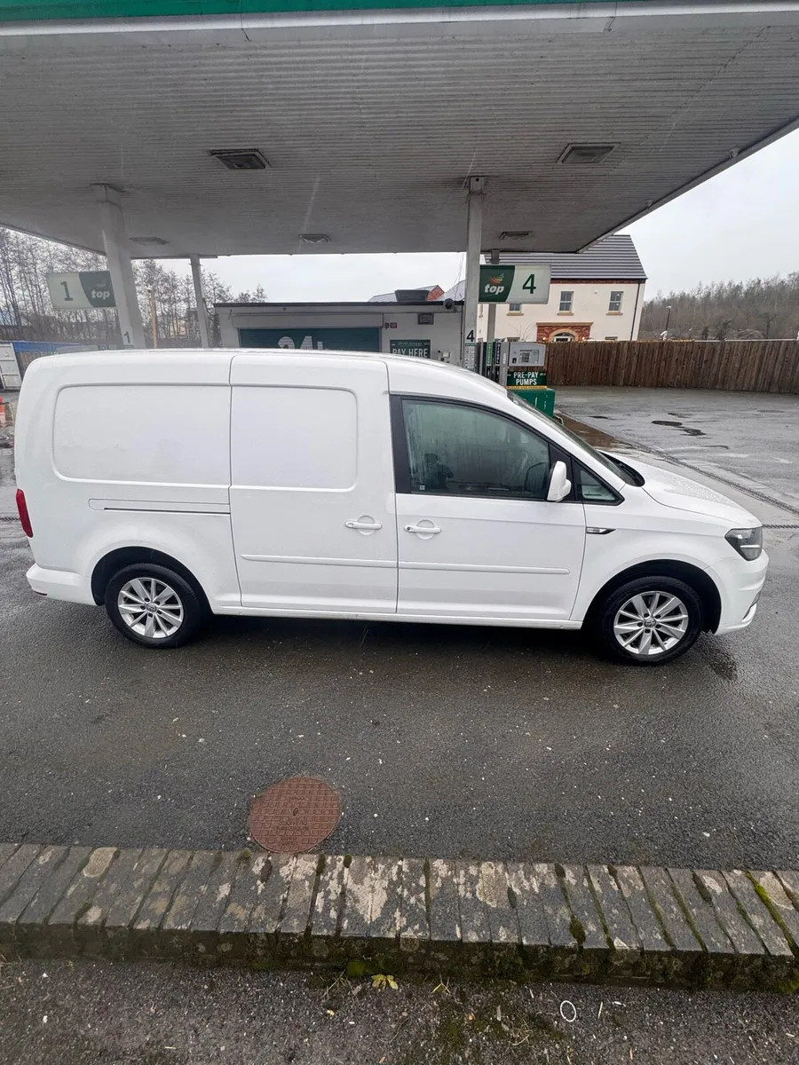 2019 VW Volkswagen Caddy Maxi LWB Highline Van - Image 1