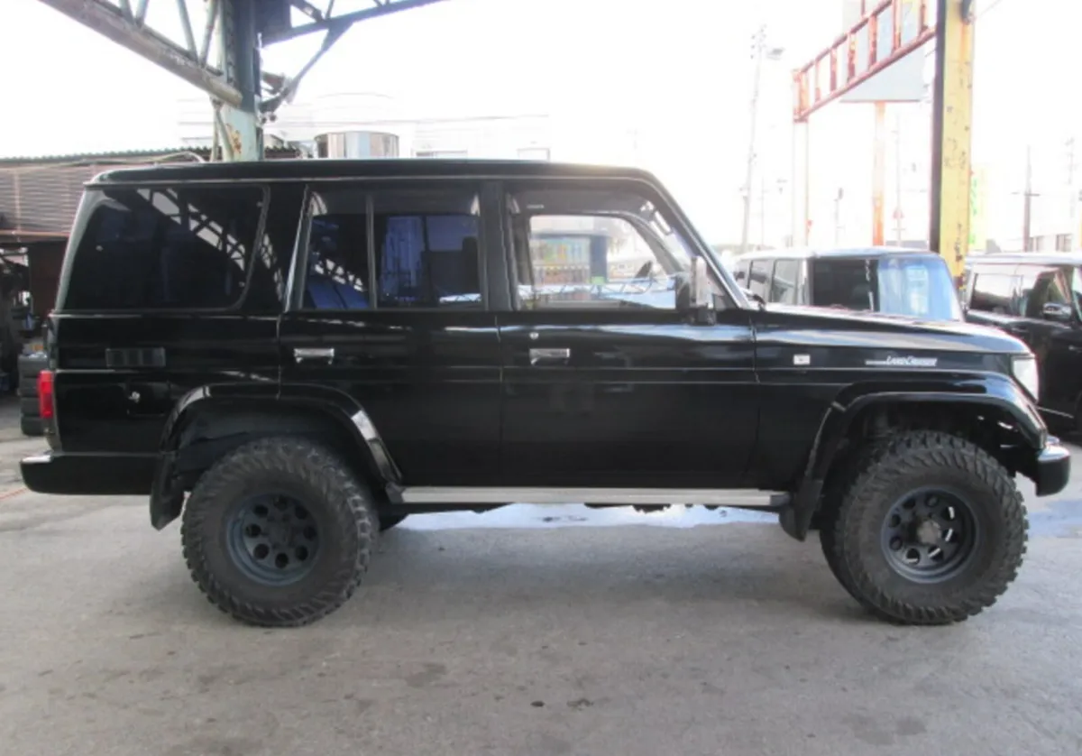 New Stock - Toyota Land Cruiser Prado - Image 2