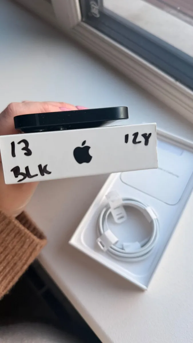 Phone IPhone 13 128GB - Image 2