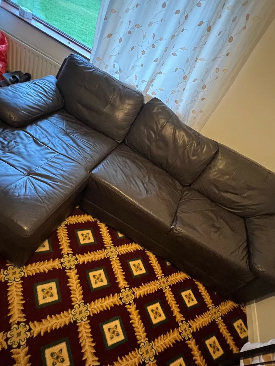 L sofa free to take away - Image 2