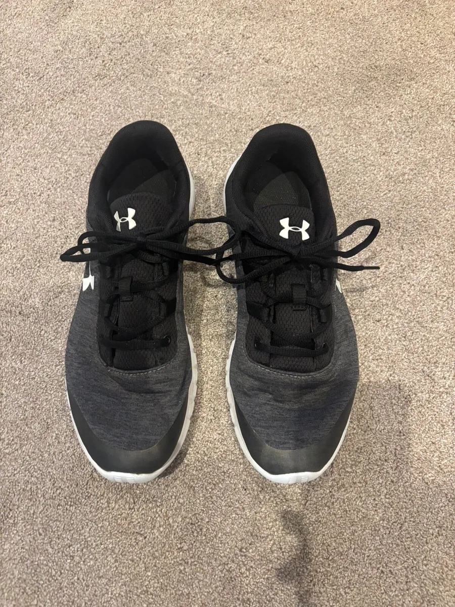 Under Armour black and grey trainers - size 9 - Image 2