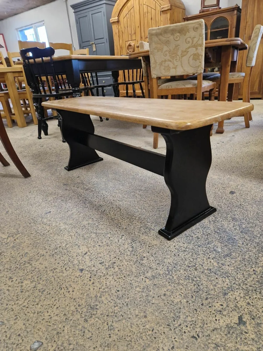 Vintage farmhouse table, 4 chairs, bench - Image 4