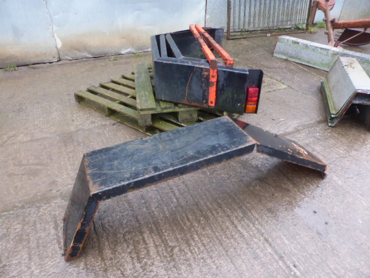 Set of 4 x Mudguards - Image 1