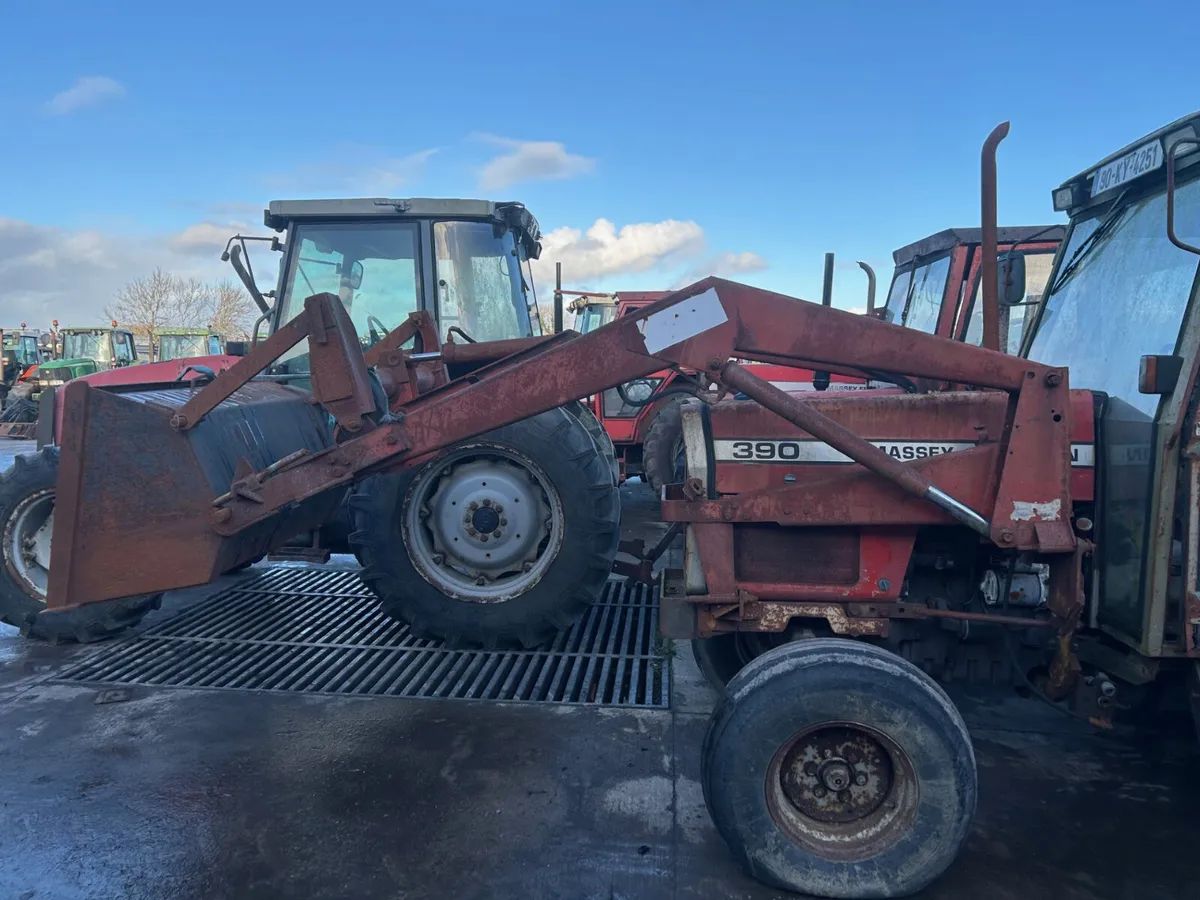 MF 80 Loader To Suit MF 365 375 390 - Image 2