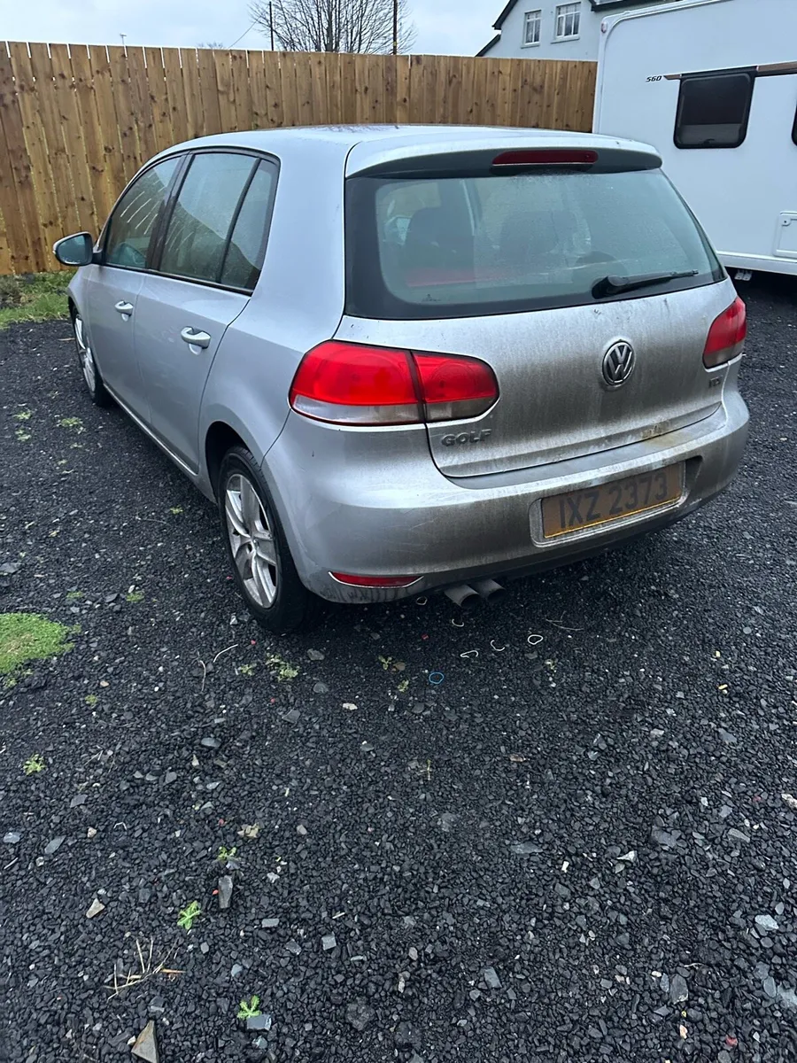 2010 Volkswagen Golf 1.6 &2.0 tdi for breaking - Image 4