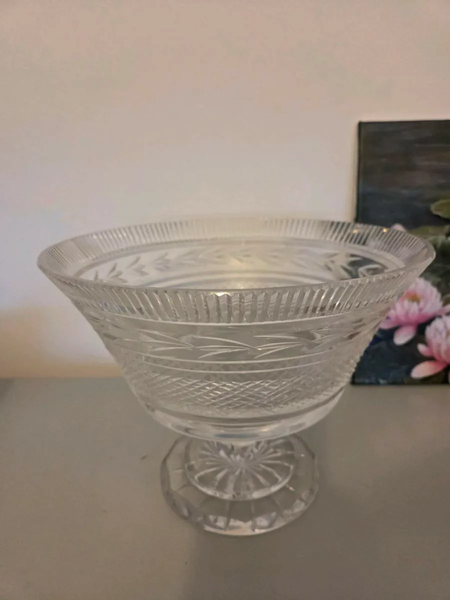 Large size vintage crystal bowl - Image 1