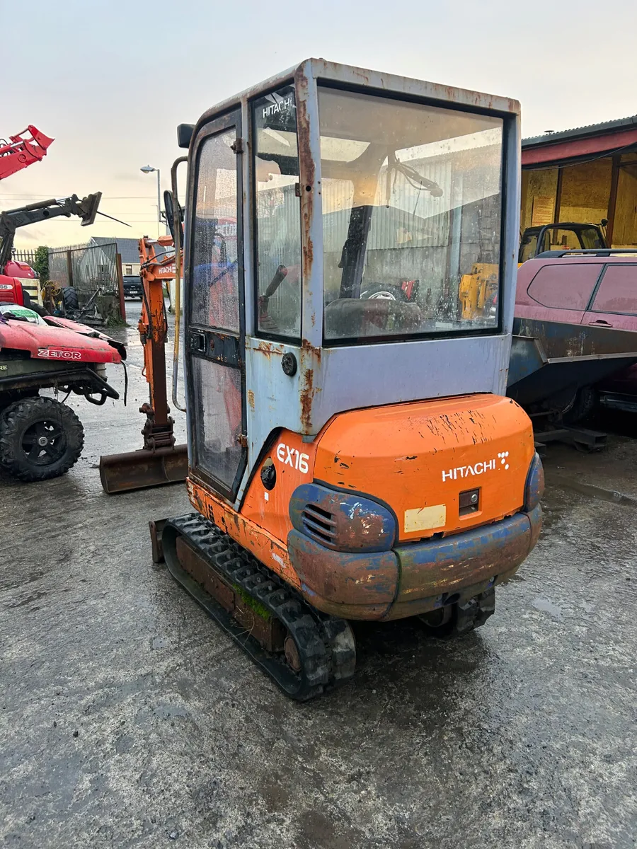 2000 Hitachi EX16 Digger - Image 4