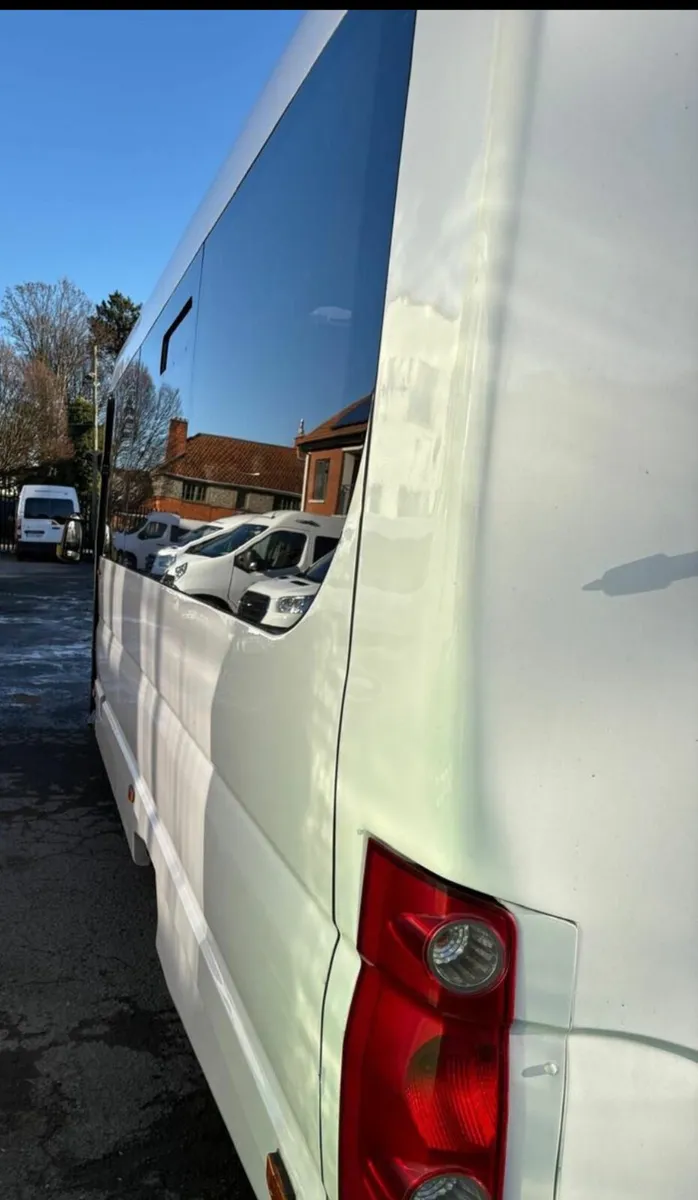 Volkswagen Crafter (Wheelchair Accessible) - Image 4