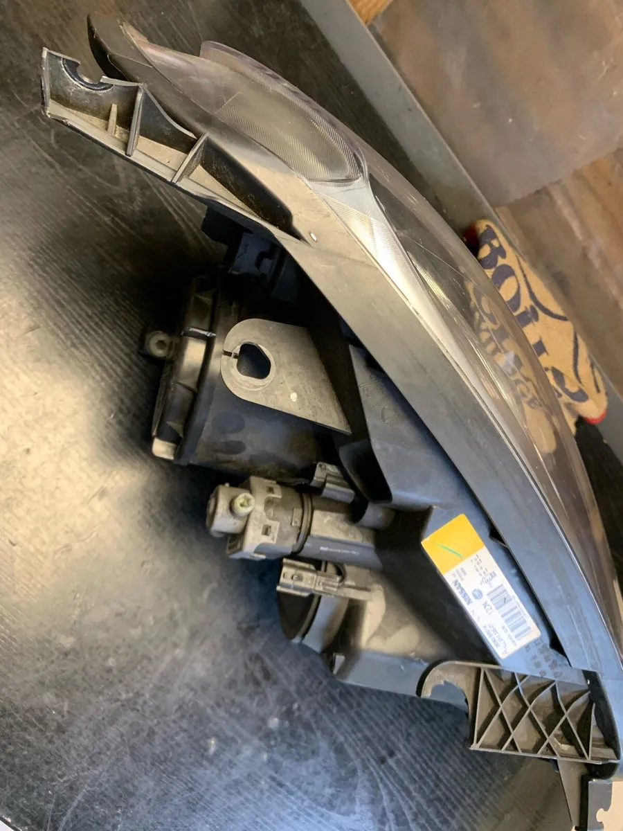 Nissan qashqay head light - Image 3