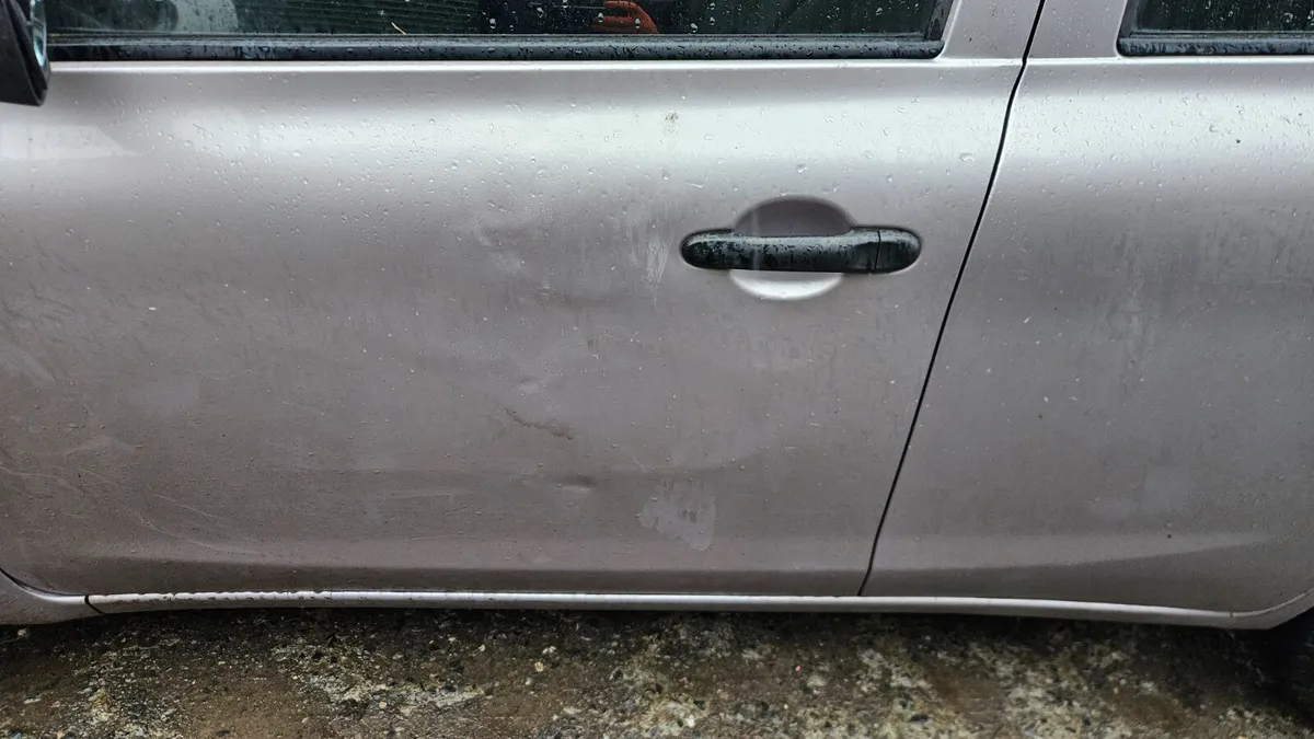 Nissan march 2012 1.2petrol Automatic 120km - Image 4