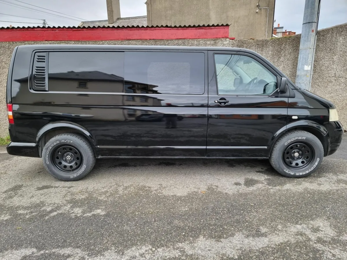 VW T5 2.5 TDI     One Owner - Image 2