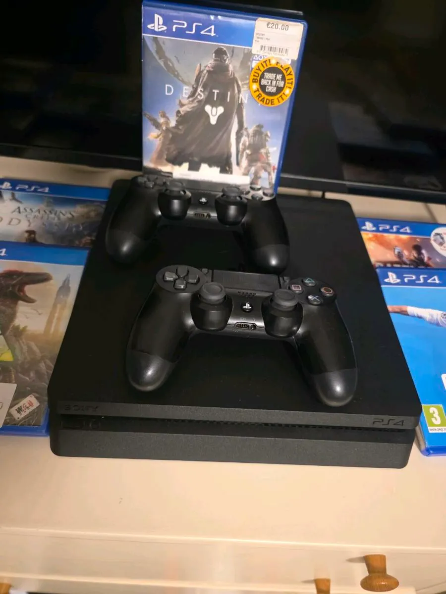 PlayStation 4 - Image 2