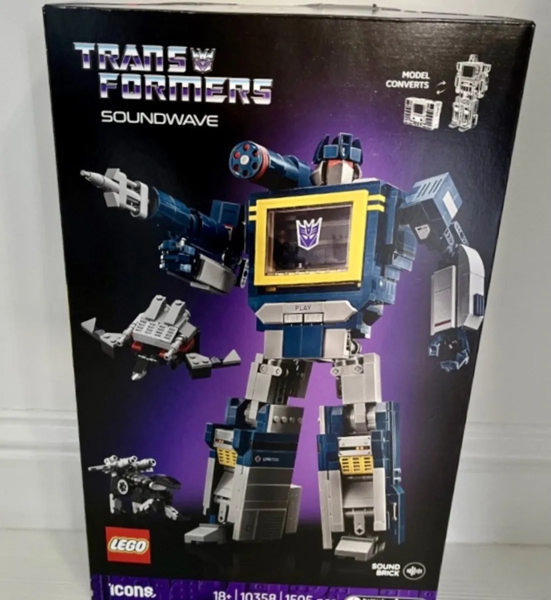 LEGO Transformers: Soundwave Model Kit 10358