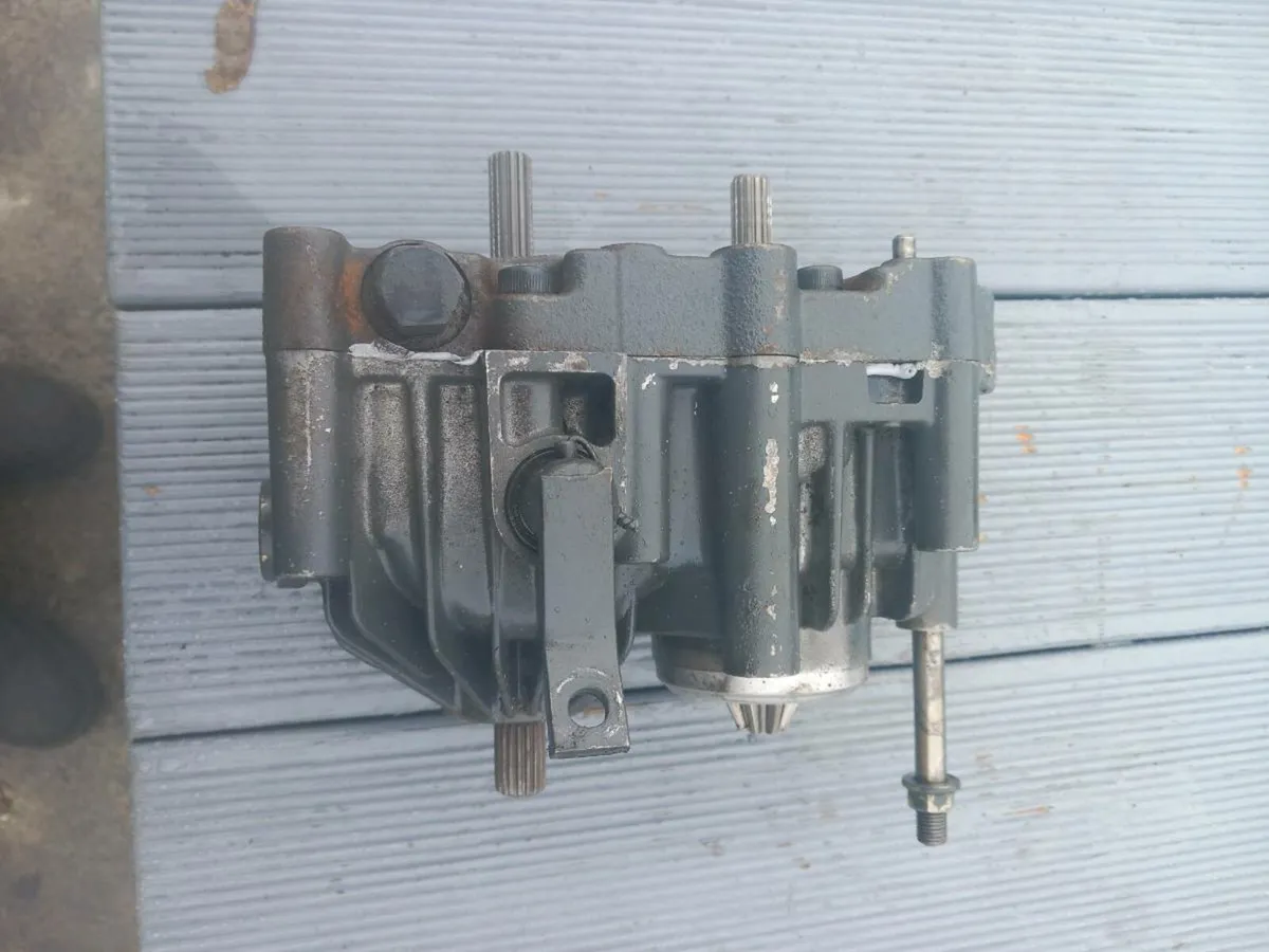 Kubota zero turn pump repairs - Image 3