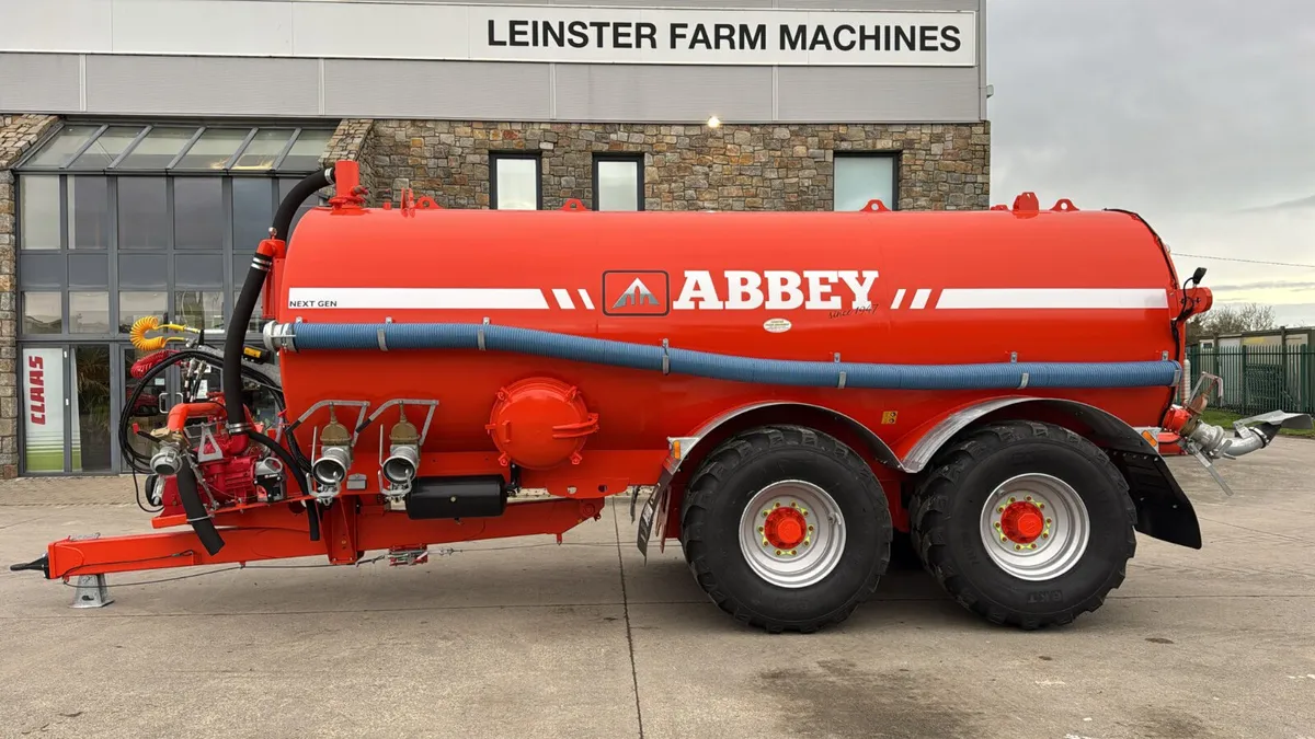 Abbey 4000g rt tandem axel slurry tank - Image 1