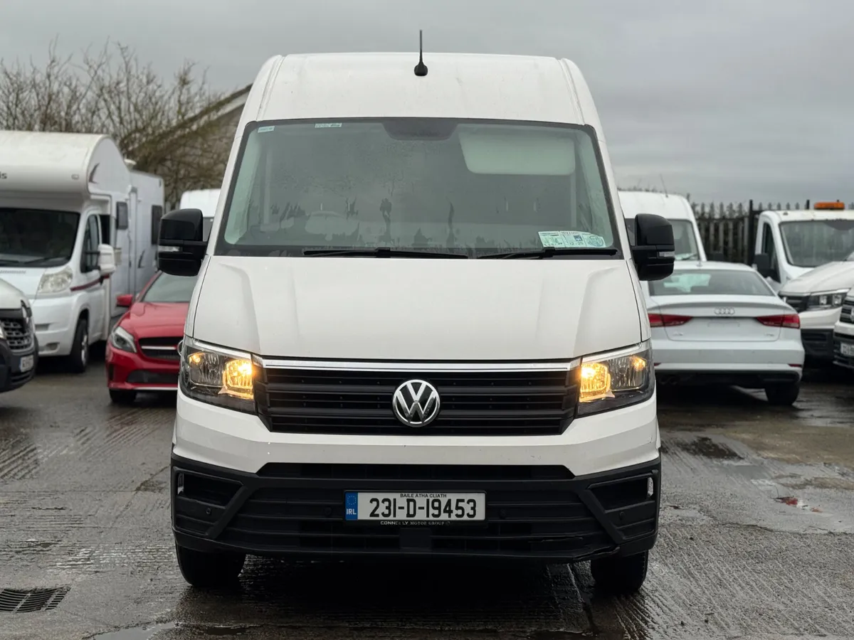 VOLKSWAGEN CRAFTER 2.0L DIESEL 2023 - Image 2