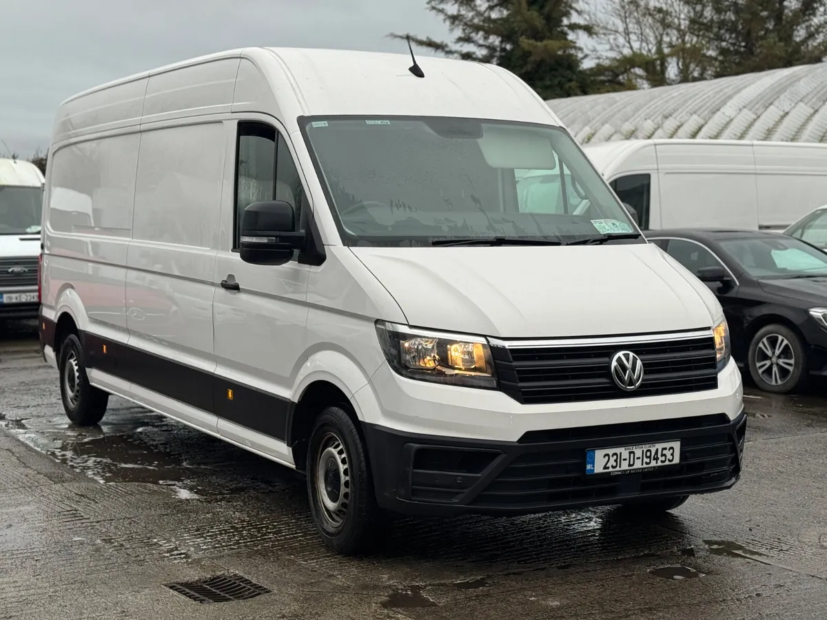 VOLKSWAGEN CRAFTER 2.0L DIESEL 2023 - Image 1