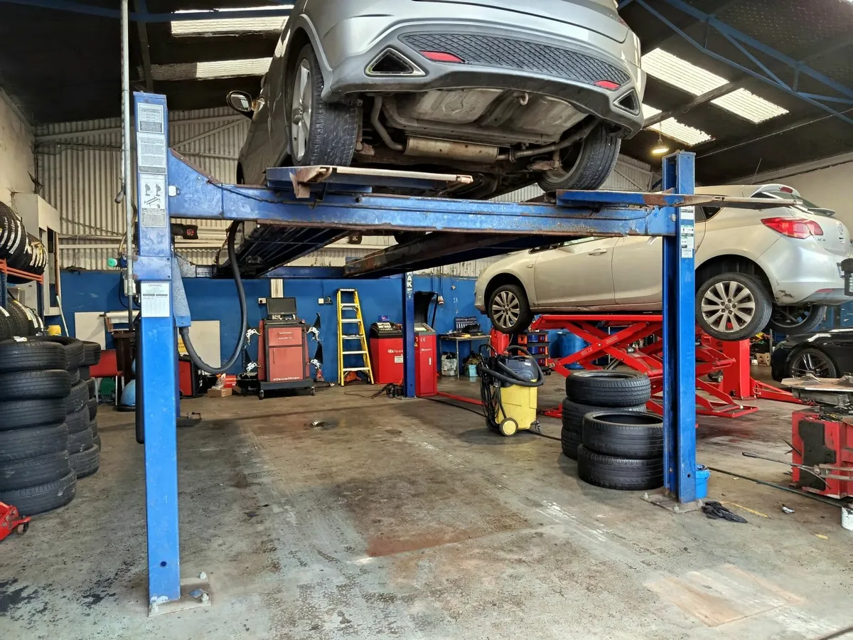 Ready Car Repair Workshop to Let in Athlone - Image 2