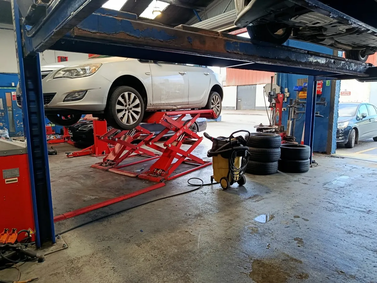 Ready Car Repair Workshop to Let in Athlone - Image 3